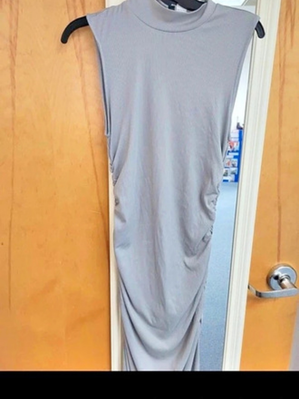 H&Medium Sleeveless Mock Turtleneck Dress Ruched Midi Dress in Gray Size Medium